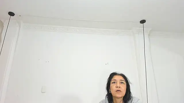 Snapshot of FerANDviki chatting on 02.21.25 FerANDviki online show from 02.21.25