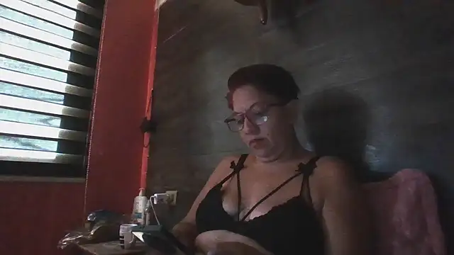 TRISH MILF online show from 01.03.25