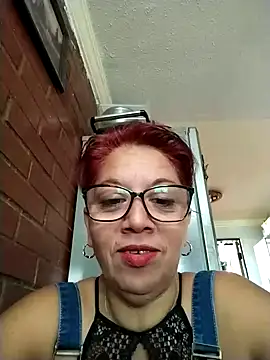 TRISH MILF online show from 01.04.25