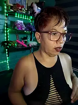 TRISH MILF online show from 01.06.25