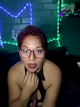 TRISH MILF online show from 02.05.25