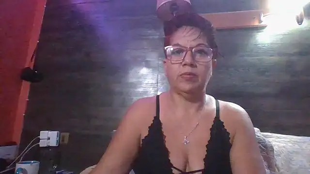 TRISH MILF online show from 02.18.25