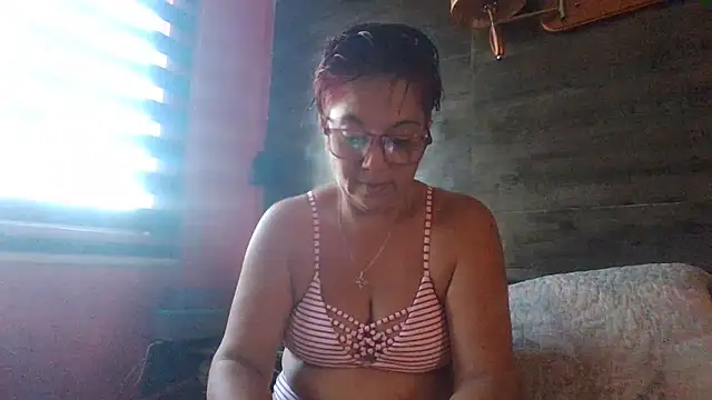 TRISH MILF online show from 02.24.25