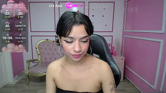 Snapshot of kathina_t chatting on 12.22.24 kathina t online show from 12.22.24