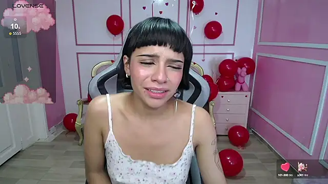 Snapshot of kathina_t chatting on 02.20.25 kathina t online show from 02.20.25