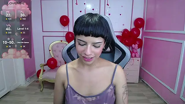 Snapshot of kathina_t chatting on 02.21.25 kathina t online show from 02.21.25