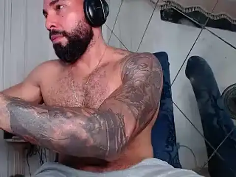 Snapshot of roman_muscle chatting on 01.09.25 roman muscle online show from 01.09.25