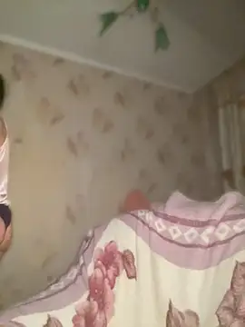 Starry Siren online show from 04.13.26