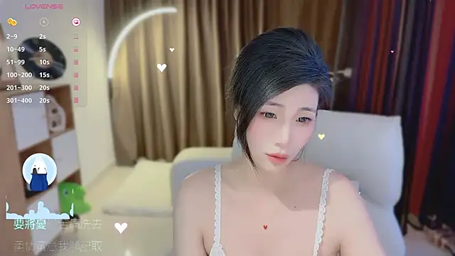 Snapshot of Vaidurya-Yolo chatting on 05.31.26 Vaidurya-Yolo online show from 05.31.26