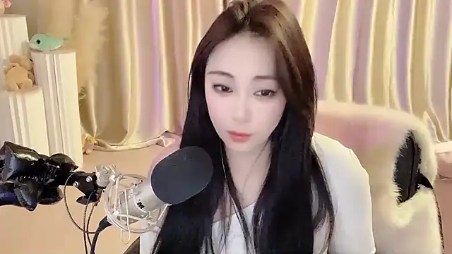 Daisy-77 online show from 03.06.25