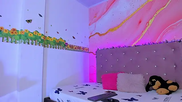 Snapshot of Daisy__rose chatting on 02.12.25 Daisy rose online show from 02.12.25