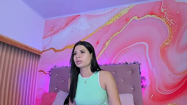 Snapshot of Daisy__rose chatting on 02.21.25 Daisy rose online show from 02.21.25