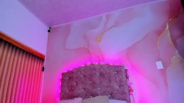 Snapshot of Daisy__rose chatting on 03.17.25 Daisy rose online show from 03.17.25