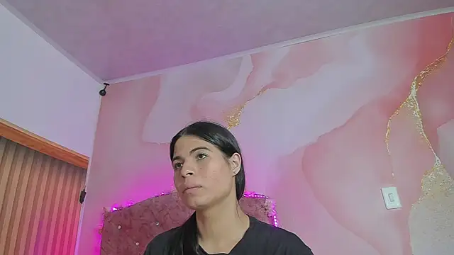 Snapshot of Daisy__rose chatting on 09.22.25 Daisy rose online show from 09.22.25