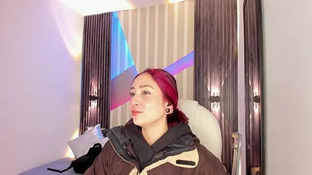 emily layton online show from 11.14.25