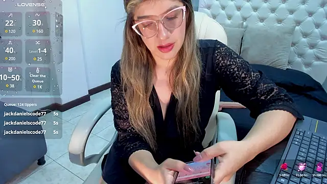 SEXMILLA  online show from 03.15.25