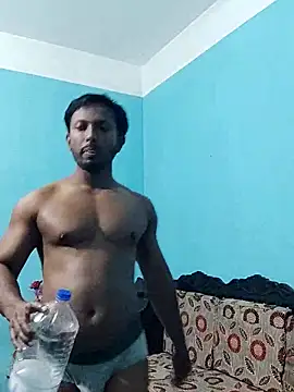 HunkyAriyan online show from 03.08.25