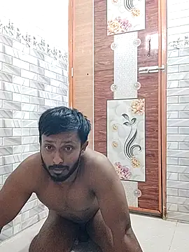 HunkyAriyan online show from 09.12.25