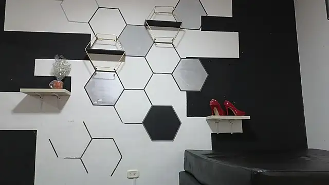 alondrabigtits online show from 09.24.25