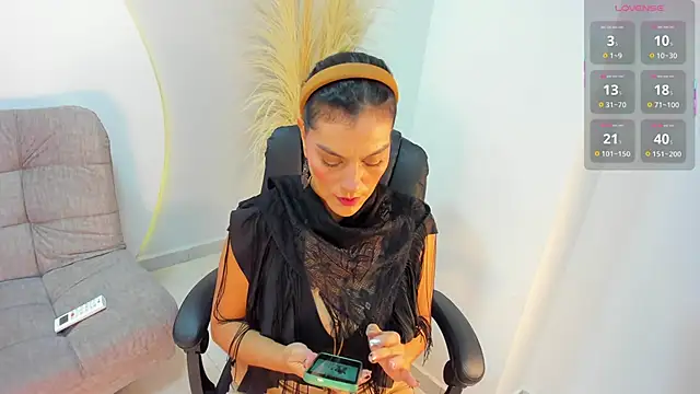 Ada Monroe10 online show from 10.22.25