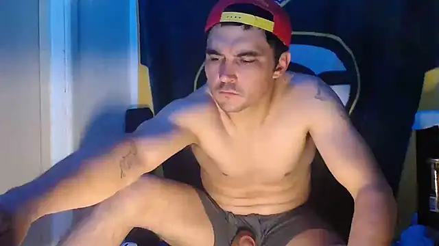 Snapshot of Apeezy14 chatting on 01.07.25 Apeezy14 online show from 01.07.25