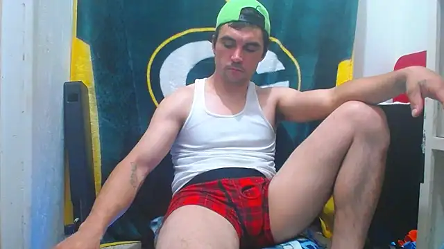 Snapshot of Apeezy14 chatting on 03.01.25 Apeezy14 online show from 03.01.25