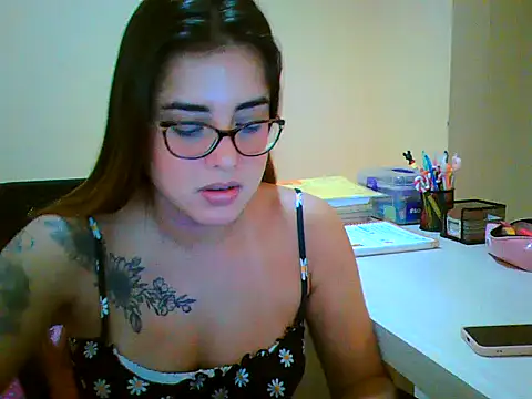 maliamiller online show from 02.04.26