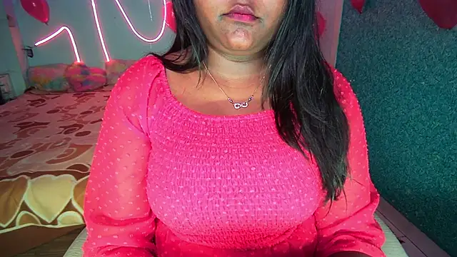 Snapshot of expression_queen chatting on 02.19.25 expression queen online show from 02.19.25