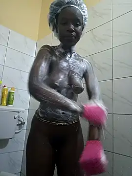 Juicylittle slute online show from 10.17.25