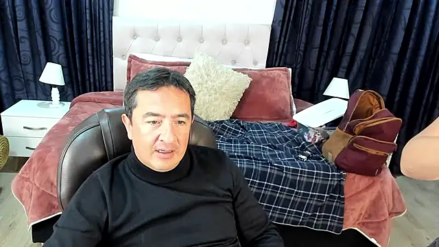 Sam and molly  online show from 01.23.25