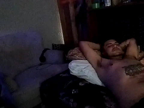 Snapshot of KeptupHack chatting on 12.03.25 KeptupHack online show from 12.03.25