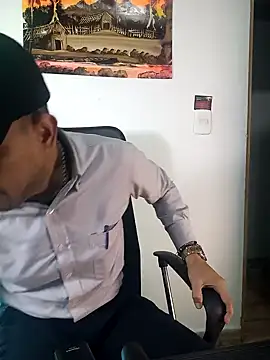 latinmartin73 online show from 02.26.25