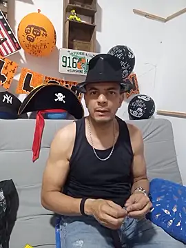 latinmartin73 online show from 10.31.25