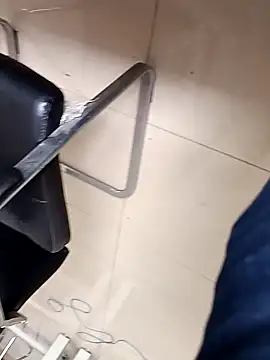 huzi518 online show from 10.30.25