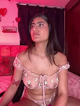 miakhalifaaa  online show from 02.13.25