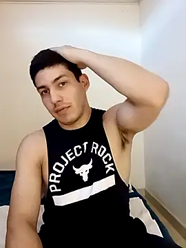 Snapshot of kinkyboyleo chatting on 09.22.25 kinkyboyleo online show from 09.22.25