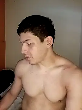 Snapshot of kinkyboyleo chatting on 09.26.25 kinkyboyleo online show from 09.26.25