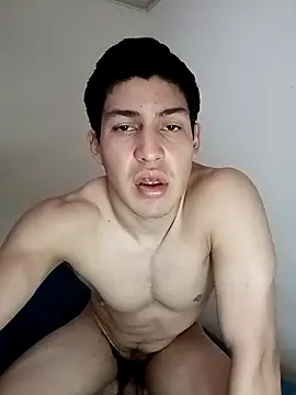 Snapshot of kinkyboyleo chatting on 11.20.25 kinkyboyleo online show from 11.20.25