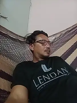 Andresguz35 online show from 10.30.25