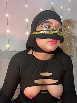 Maisa issa online show from 02.22.25