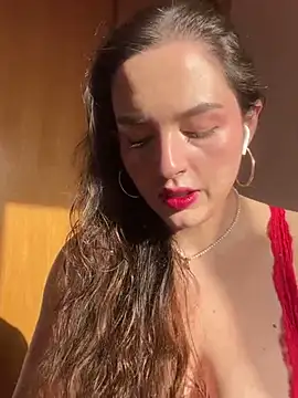 tatianaAlvarez1 online show from 12.18.24