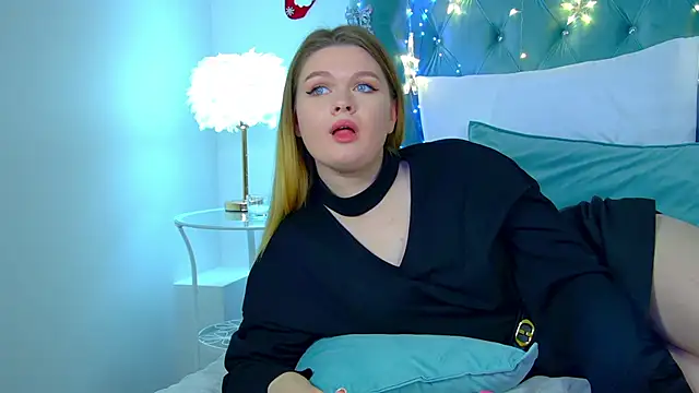 CrystalLyons online show from 12.28.24