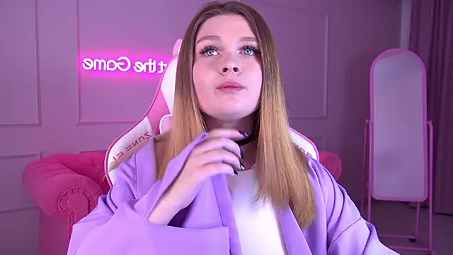 CrystalLyons online show from 01.30.25