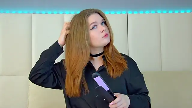 CrystalLyons online show from 03.02.25