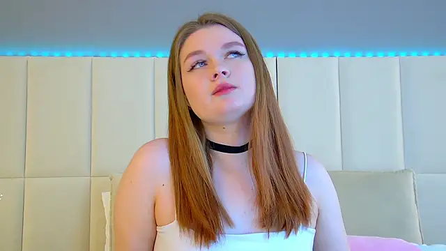 CrystalLyons online show from 03.02.25