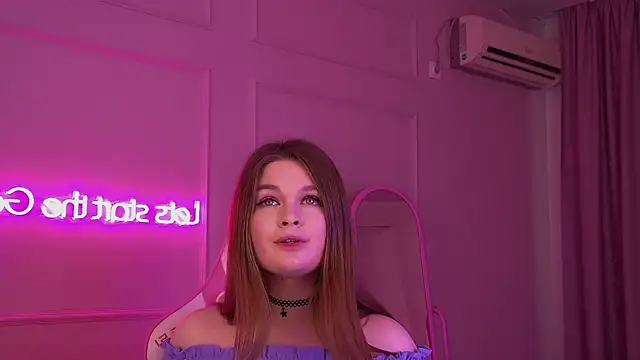 CrystalLyons online show from 03.15.25