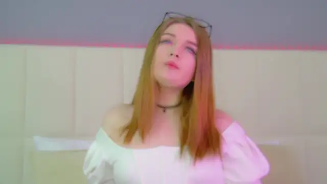 CrystalLyons online show from 03.18.25