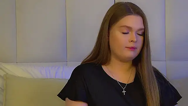 CrystalLyons online show from 03.03.26