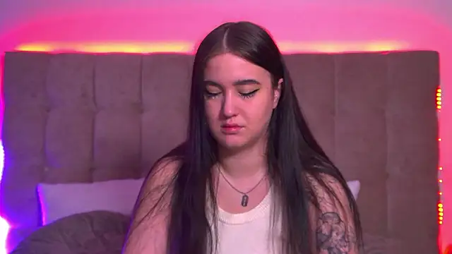 Snapshot of ChristinaMilton chatting on 01.29.25 ChristinaMilton online show from 01.29.25