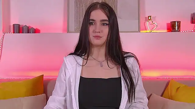 Snapshot of ChristinaMilton chatting on 02.01.25 ChristinaMilton online show from 02.01.25